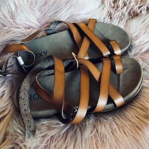 Roxy Tan Sandals with Rugged Design and Quality Leather